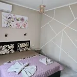 Sunny Garden Deluxe Appartamento Burgas