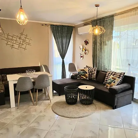 Appartamento Sunny Garden Deluxe *