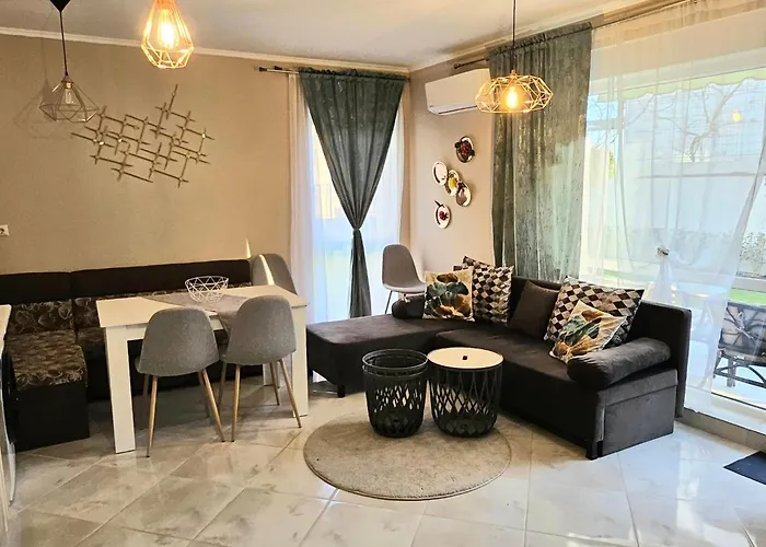 Apartment Sunny Garden Deluxe *